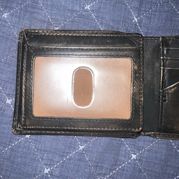Bass pro shop leather wallet - Picture 4 of 5